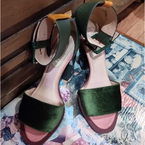 Gorgeous velvet emerald green Ted Baker heels